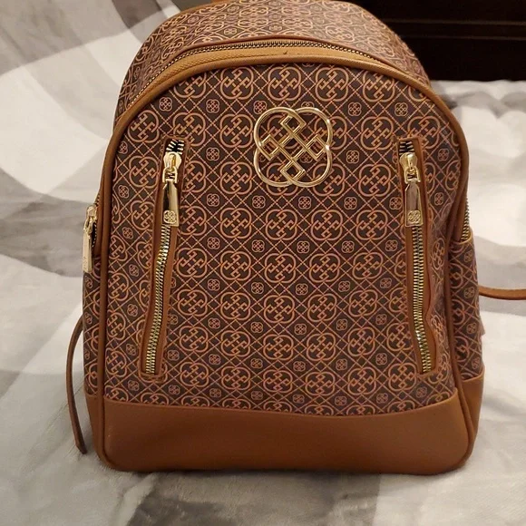 Daisy Fuentes backpack purse - Picture 2 of 8